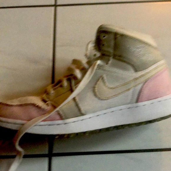 Jordon 1 - Picture 1 of 8